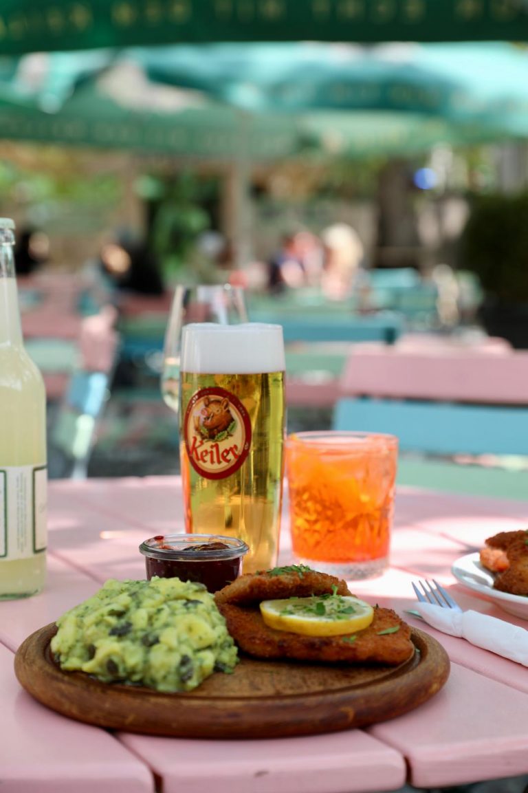 kuechenkarawane-backhandl