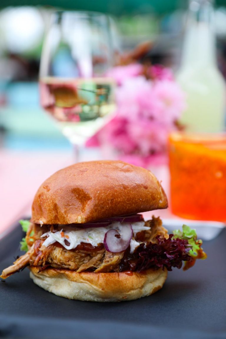 kuechenkarawane-pulledporkburger